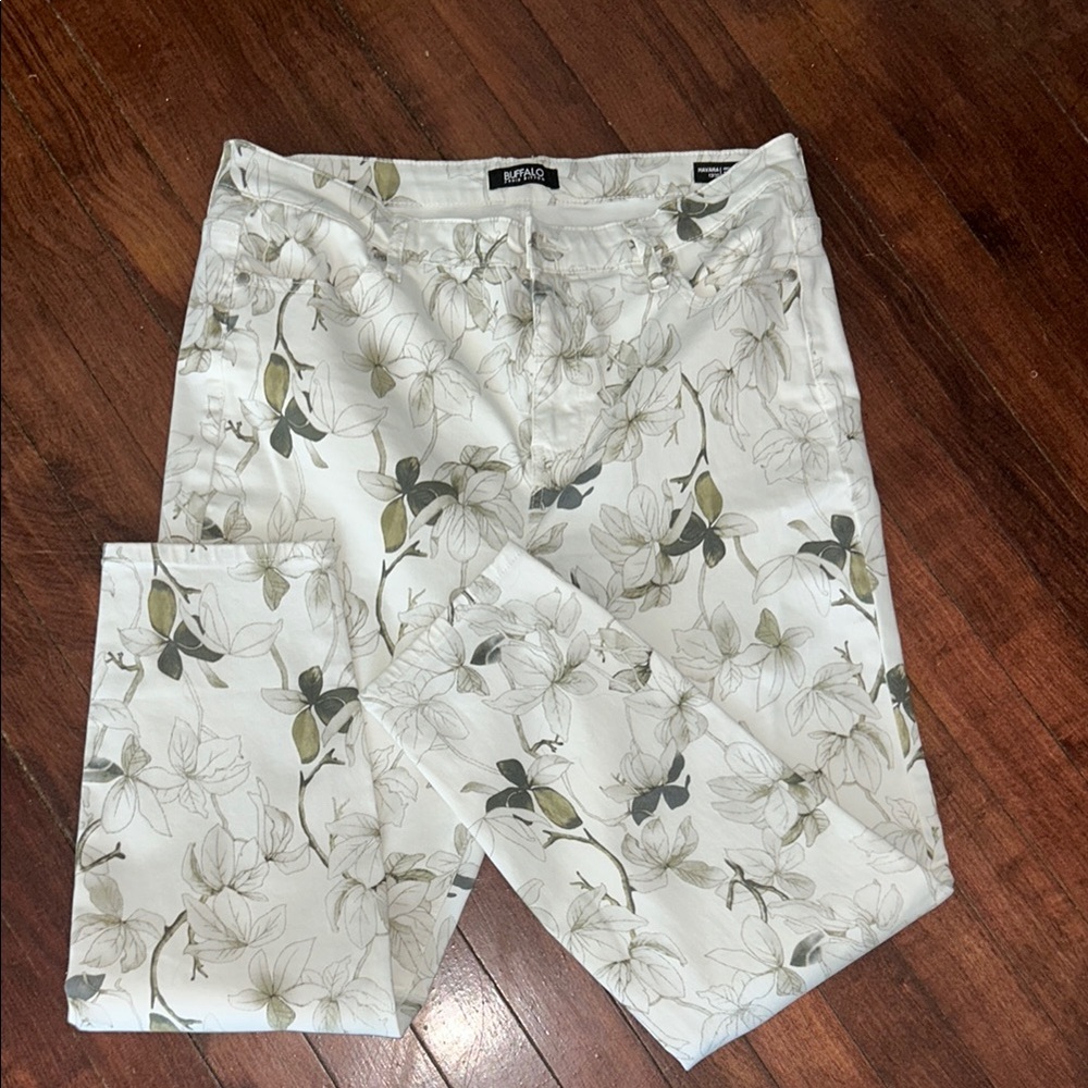 Buffalo David Bitton Pants Havana 
  high rise soft stretch ankle skinny jeans.